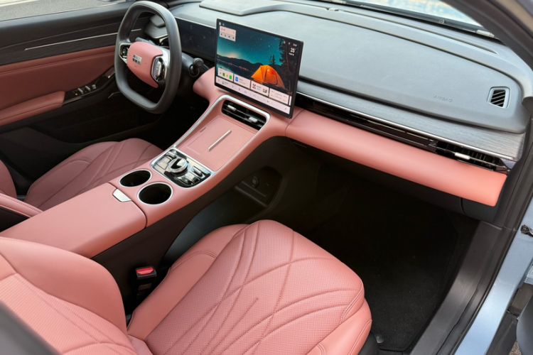 Used  L6 2025 EM-i 140km Long-Range Version