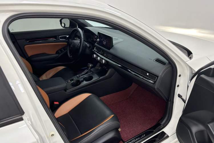 Used Honda Civic 2022 240TURBO CVT Dynamic Edition
