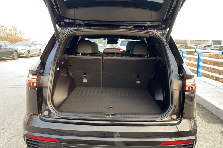 Used Geely Auto Monjaro L 2024 2.0TD High-Power Automatic Two-Wheel Drive Skyline Edition
