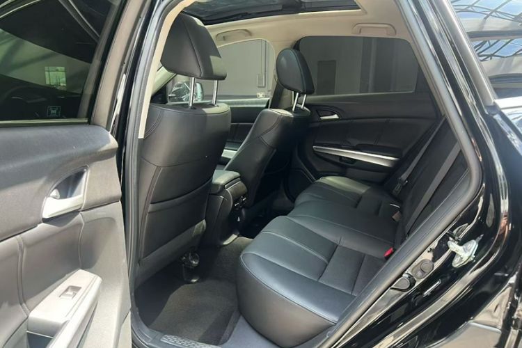 Used Honda Crosstour 2016 2.4L Luxury Edition