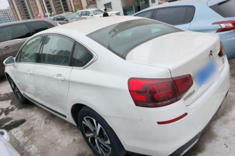 Used Citroen C5 2017 350THP Automatic Comfort Model
