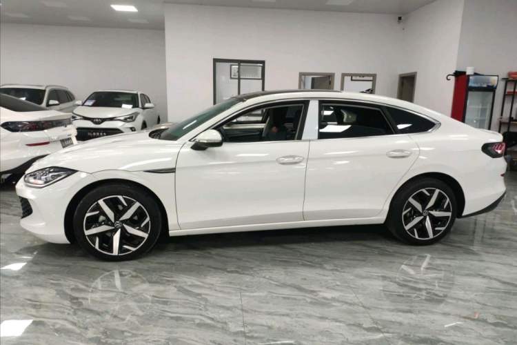 Used Volkswagen Lamando 2023 Lavida L 280TSI DSG Cool & Spicy Edition
