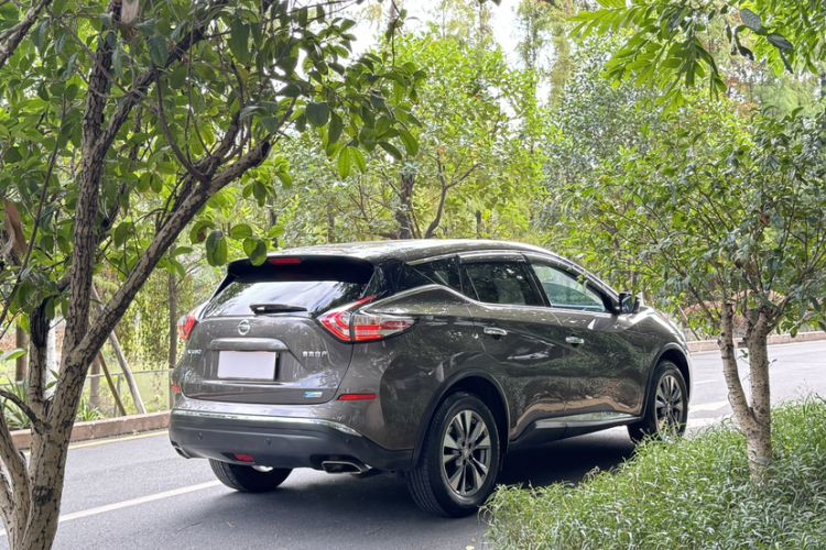 Used Nissan Murano 2021 2.5L XL Two-Wheel Drive Smart Connect Luxury Edition