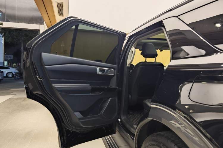 Used Ford Explorer 2020 EcoBoost 285 Four-Wheel Drive Trend Edition 6 Seats
