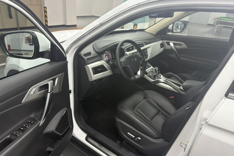 Used Geely Auto Emgrand X7 Sport 2020 1.8TD DCT Two-Wheel Drive Smart Connect 4G-Enabled Version