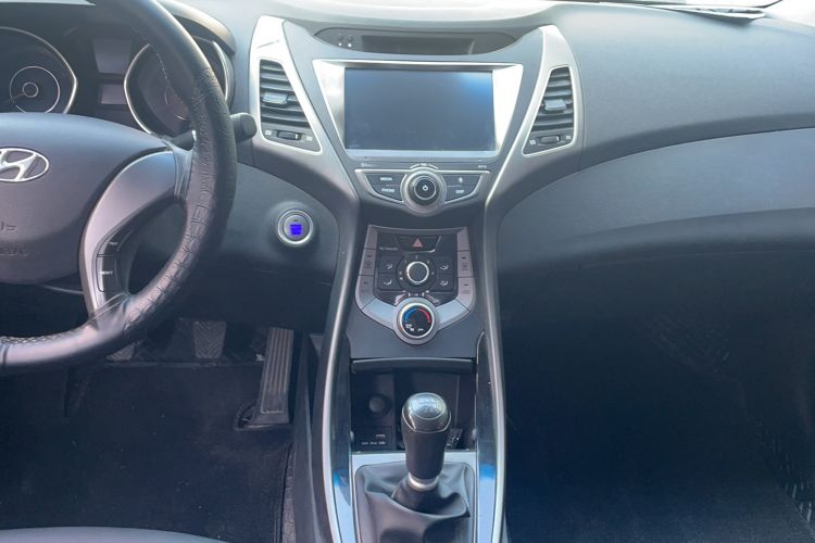 Used Hyundai Elantra 2016 1.6L Manual Prestige Edition
