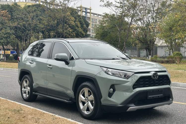 Used Toyota RAV4 2020 2.0L CVT Two-Wheel Drive Fashion PLUS Edition
