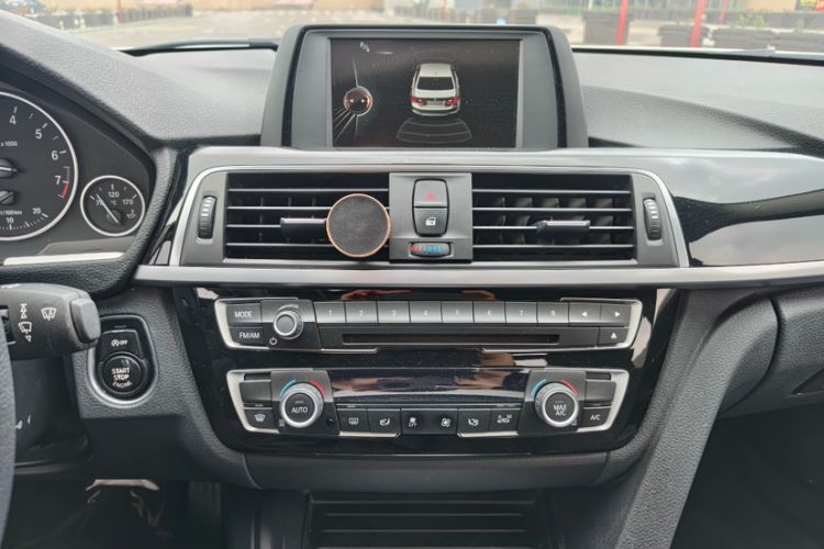 Used BMW 3 Series 2017 320Li Fashion Model
