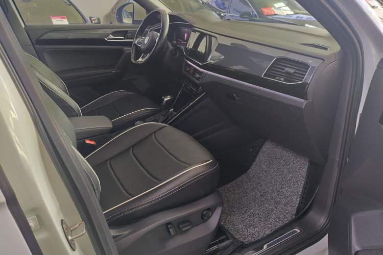 Used Volkswagen Tayron 2020 380TSI All-Wheel Drive R-Line Connected Version
