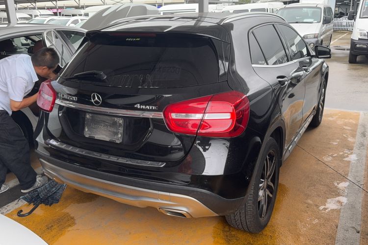 Used Mercedes-Benz GLA 2015 GLA 220 4MATIC Fashion Model