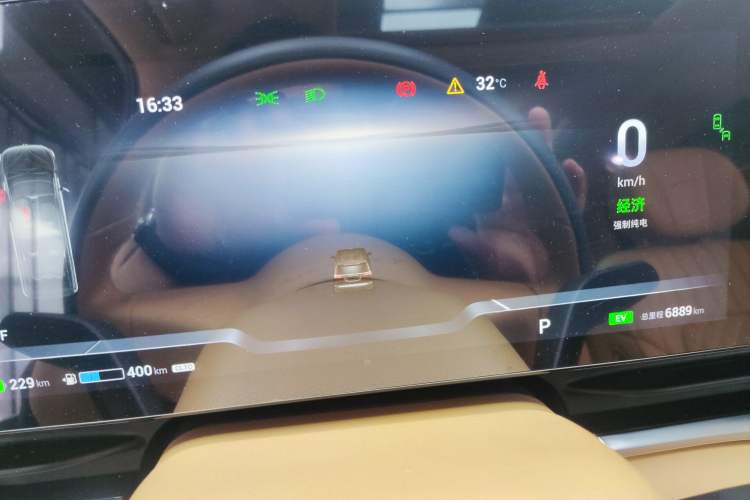 Used VOYAH Dream 2024 PHEV Ultra-Long Range Flagship Edition
