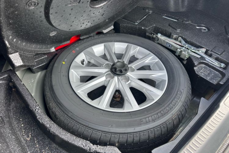 Used Toyota Camry 2016 2.0G 10th Anniversary Leading Edition
