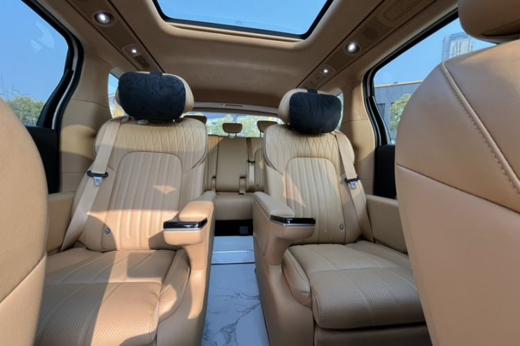 Used VOYAH Dream 2025 PHEV Four-Wheel-Drive Flagship Version – Qiankun Edition
