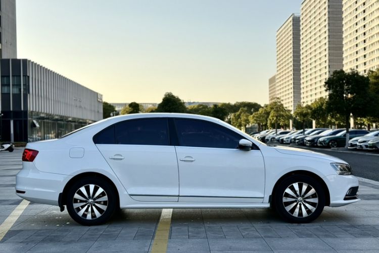 Used Volkswagen Sagitar 2018 1.6L Automatic Comfort Model
