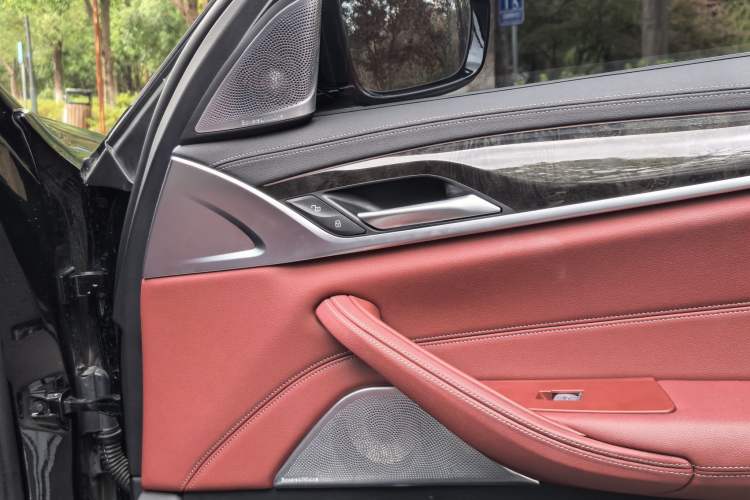 Used BMW 5 Series 2022 Restyled 525Li M Sport Package
