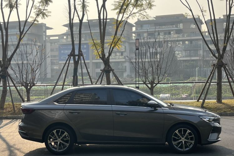 Used Geely Auto Emgrand 2022 4th Generation 1.5L CVT Luxury Model
