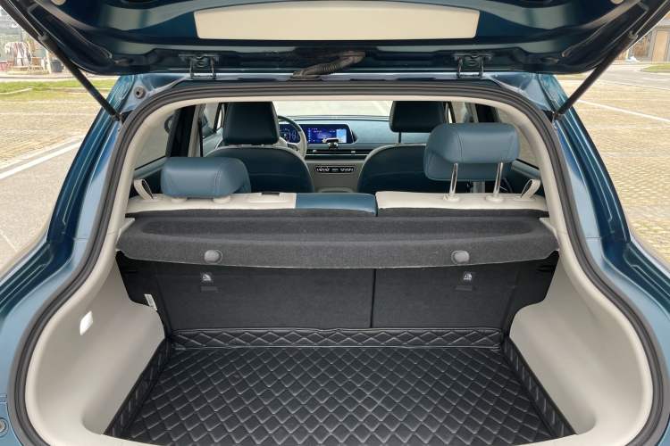 Used ORA Good Cat 2021 400km Standard Range Venus Edition Lithium-Ion Battery