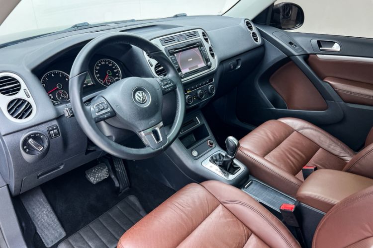 Used Volkswagen Tiguan 2015 1.8TSI Automatic All-Wheel-Drive Luxury Model
