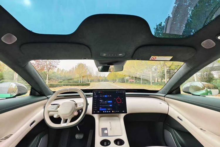 Used  YU7 2025 Ultra-Long Range High-Performance All-Wheel-Drive Max Edition
