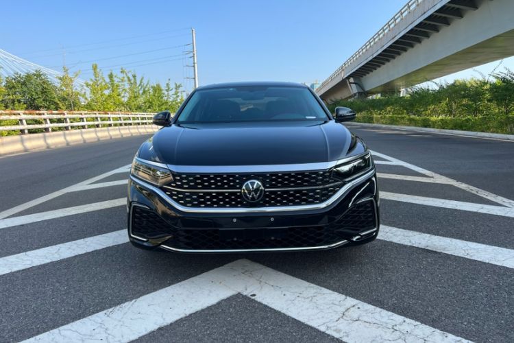 Used Volkswagen Passat 2024 330TSI Starry Elite Edition
