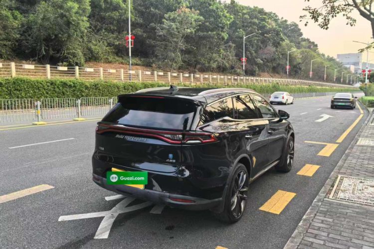 Used BYD Tang New Energy 2018 DM 2.0T All-Wheel Drive Smart Connect Advanced Model 7 Seats China V Emission Standard