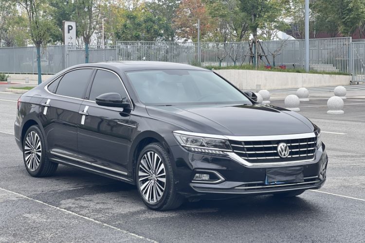 Used Volkswagen Passat 2019 380TSI Luxury Edition China VI Standard
