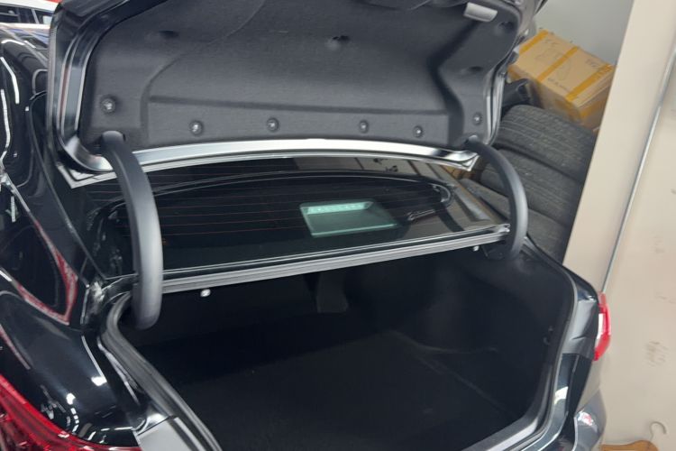 Used Toyota Camry 2024 Dual-Motor 2.0 HGVP Luxury Edition