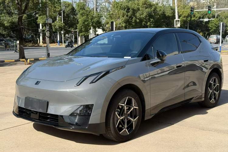 Used Lynk & Co Z20 2025 530 km Range Rear-Wheel Drive Pro
