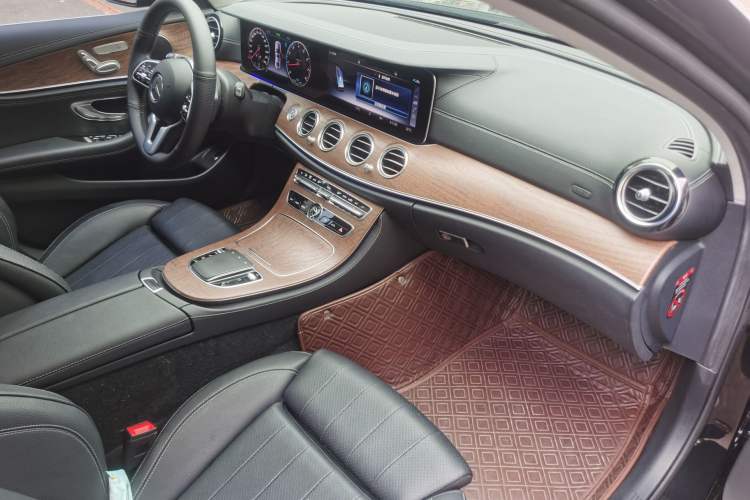 Used Mercedes-Benz E-Class 2020 Facelift E 260 L
