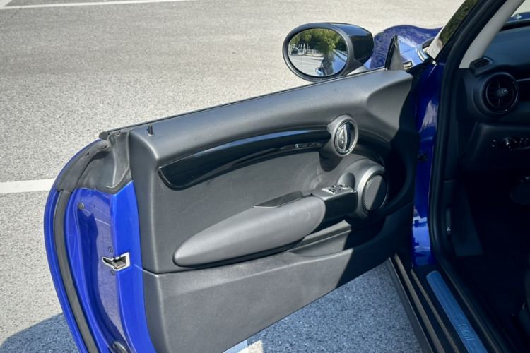 Used  MINI 2019 1.5T COOPER Classic Edition
