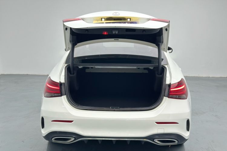 Used Mercedes-Benz A-Class 2020 Facelift A 180 L Sport Sedan Special Configuration
