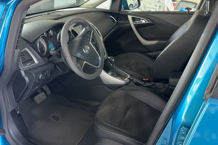 Used Buick GT 2014 XT 1.6L Automatic Fashion Edition
