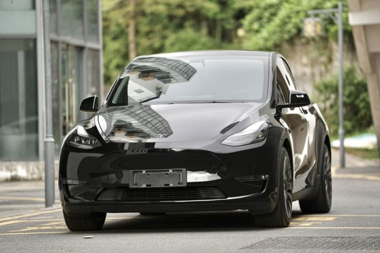 Used Tesla Model Y 2021 Standard Range Rear-Wheel Drive Version