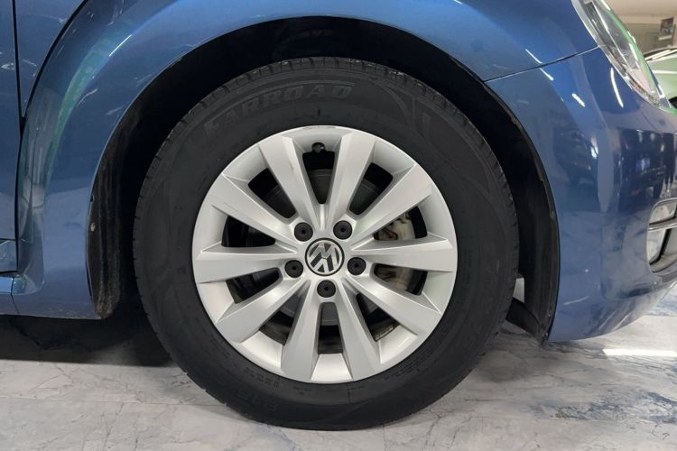 Used Volkswagen Beetle 2015 180TSI model
