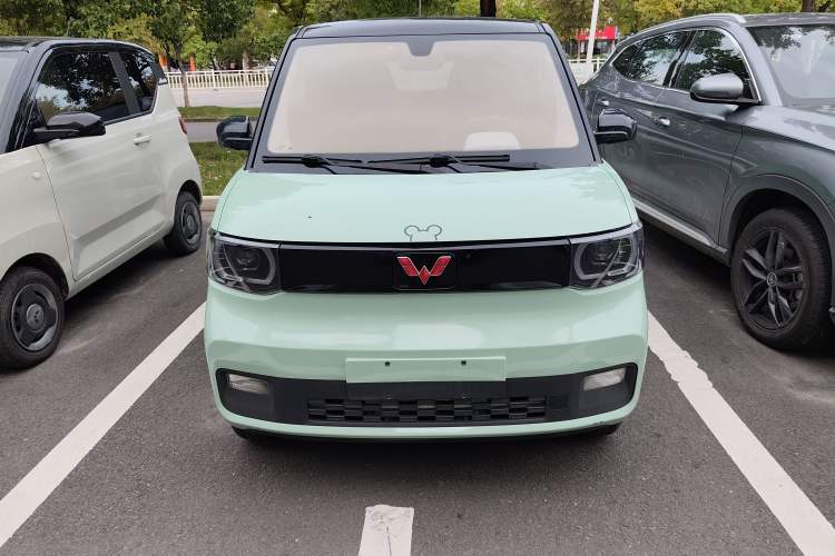 Used Wuling Hongguang MINIEV 2021 Macaron Premium Model – Lithium Iron Phosphate
