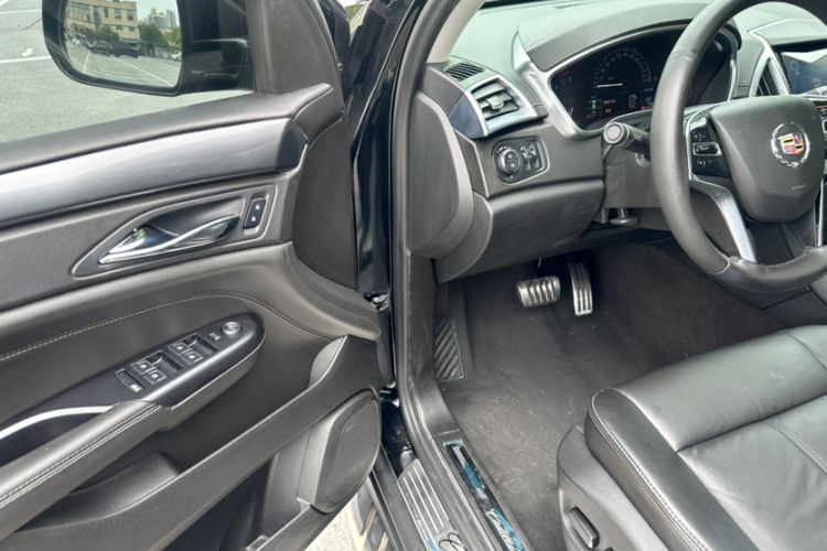 Used Cadillac SRX 2014 3.0L Comfort Model
