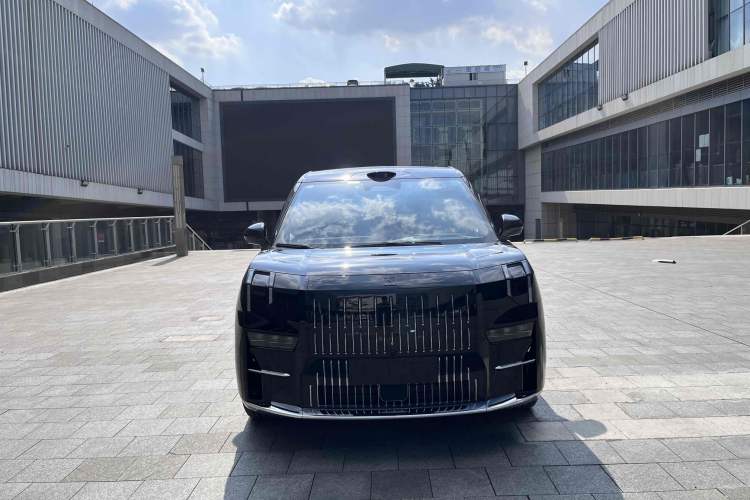 Used Zeekr 009 2024 7-Seater Aisle Version 108 kWh