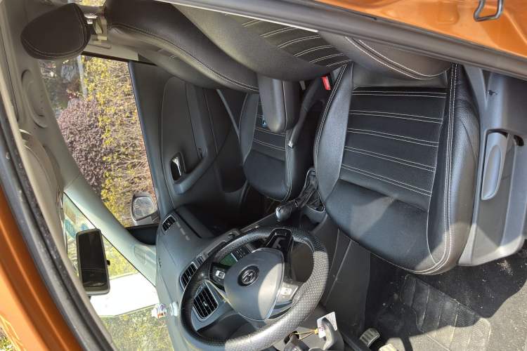 Used Volkswagen Polo 2014 1.6L Cross Polo Automatic
