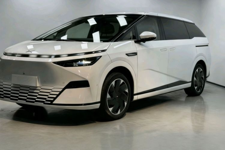 Used XPeng X9 2024 610 Long-Range Max