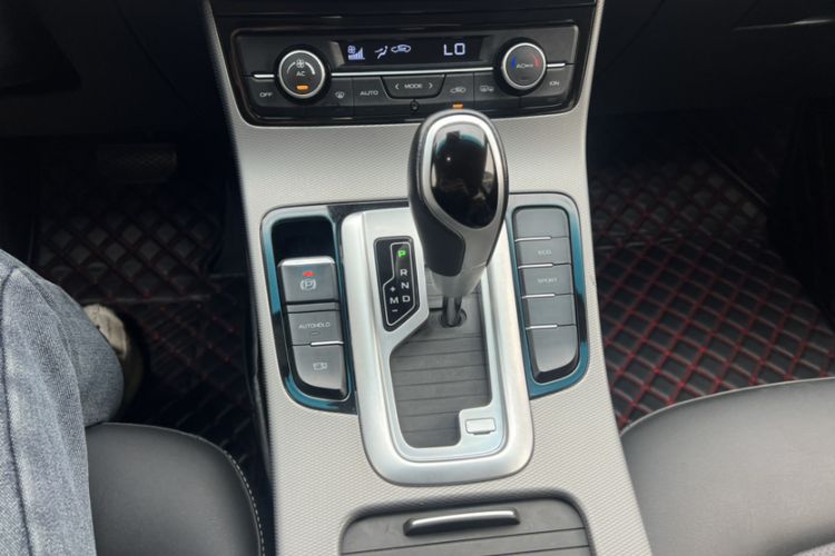 Used Geely Auto Emgrand GL 2018 1.8L DCT Elite Smart Connectivity Version
