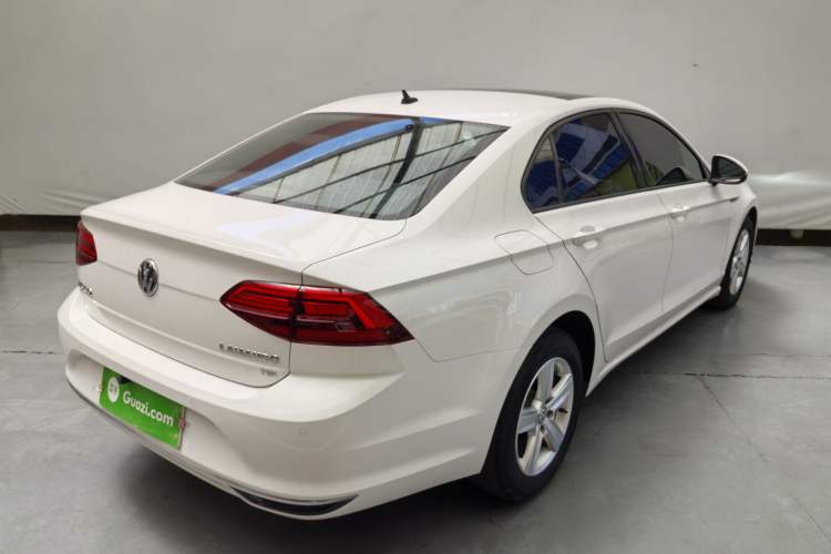 Used Volkswagen Lamando 2019 230TSI DSG Fashion Edition China VI
