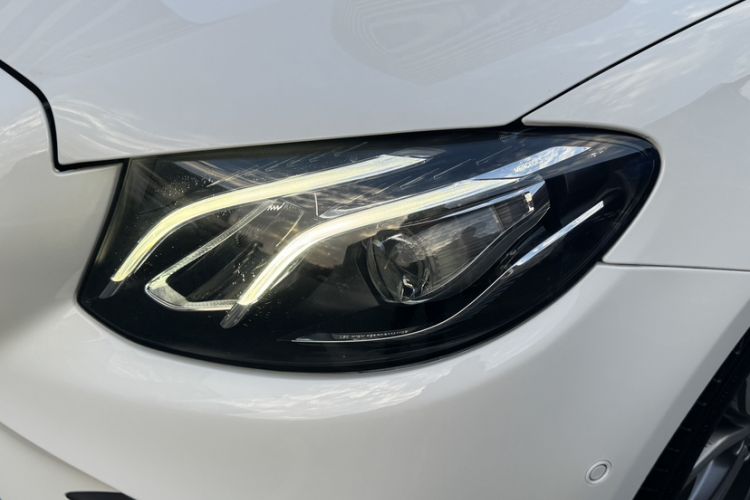 Used Mercedes-Benz E-Class 2020 E 300 L Sporty and Stylish Model
