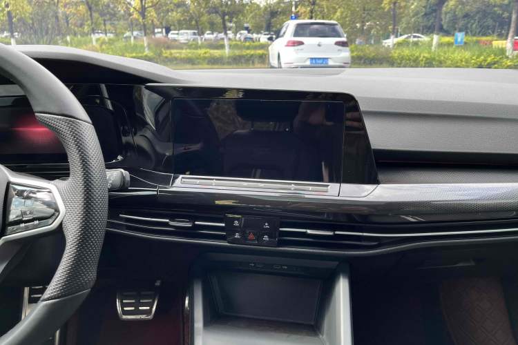 Used Volkswagen Golf 2023 Facelift 280TSI DSG R-Line Lite