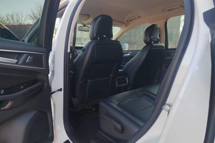 Used Ford Edge 2021 PLUS EcoBoost 245 Two-Wheel-Drive Elite 5-Seater
