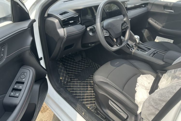 Used Roewe i5 2023 1.5L CVT Luxury Edition
