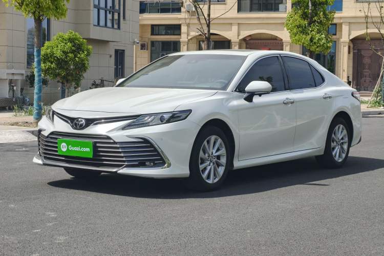 Used Toyota Camry 2021 2.0G Luxury Edition
