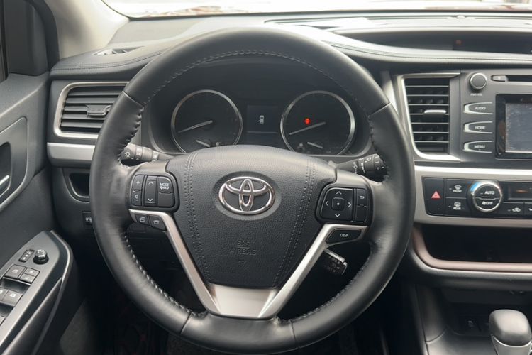 Used Toyota Highlander 2015 2.0T Four-Wheel Drive Luxury Edition 7-Seater
