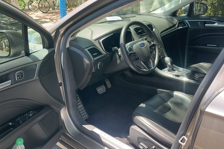 Used Ford Mondeo 2013 2.0L GTDi240 Luxury Sport Model
