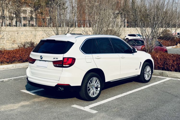 Used BMW X5 2014 xDrive35i Luxury Model
