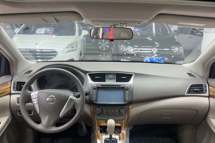 Used Nissan Sylphy 2014 1.6XV CVT Deluxe Edition